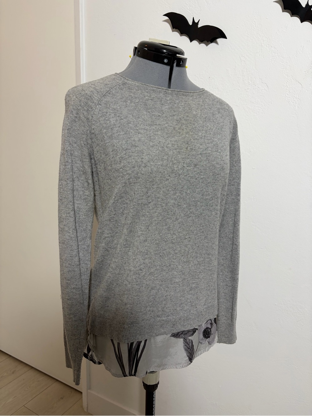 Joules Cotton Blend Light Gray Knit Crewneck Sweater